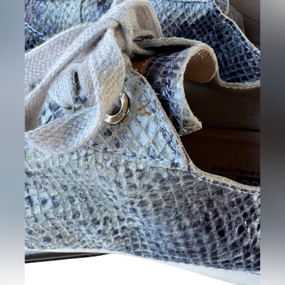 Pikolinos Snake Print Low Flexible Comfort Sneaker - Picture 8 of 12